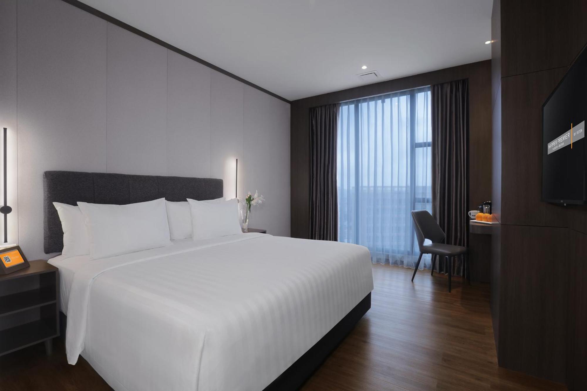 Harper Premier Nagoya Batam Hotel Bagian luar foto