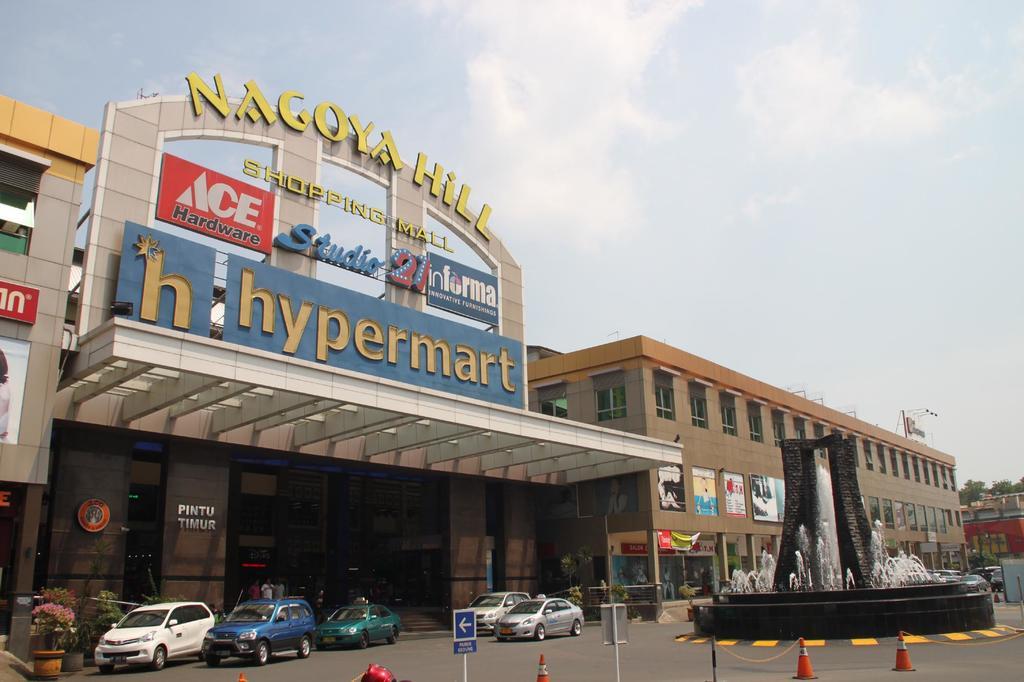 Harper Premier Nagoya Batam Hotel Bagian luar foto